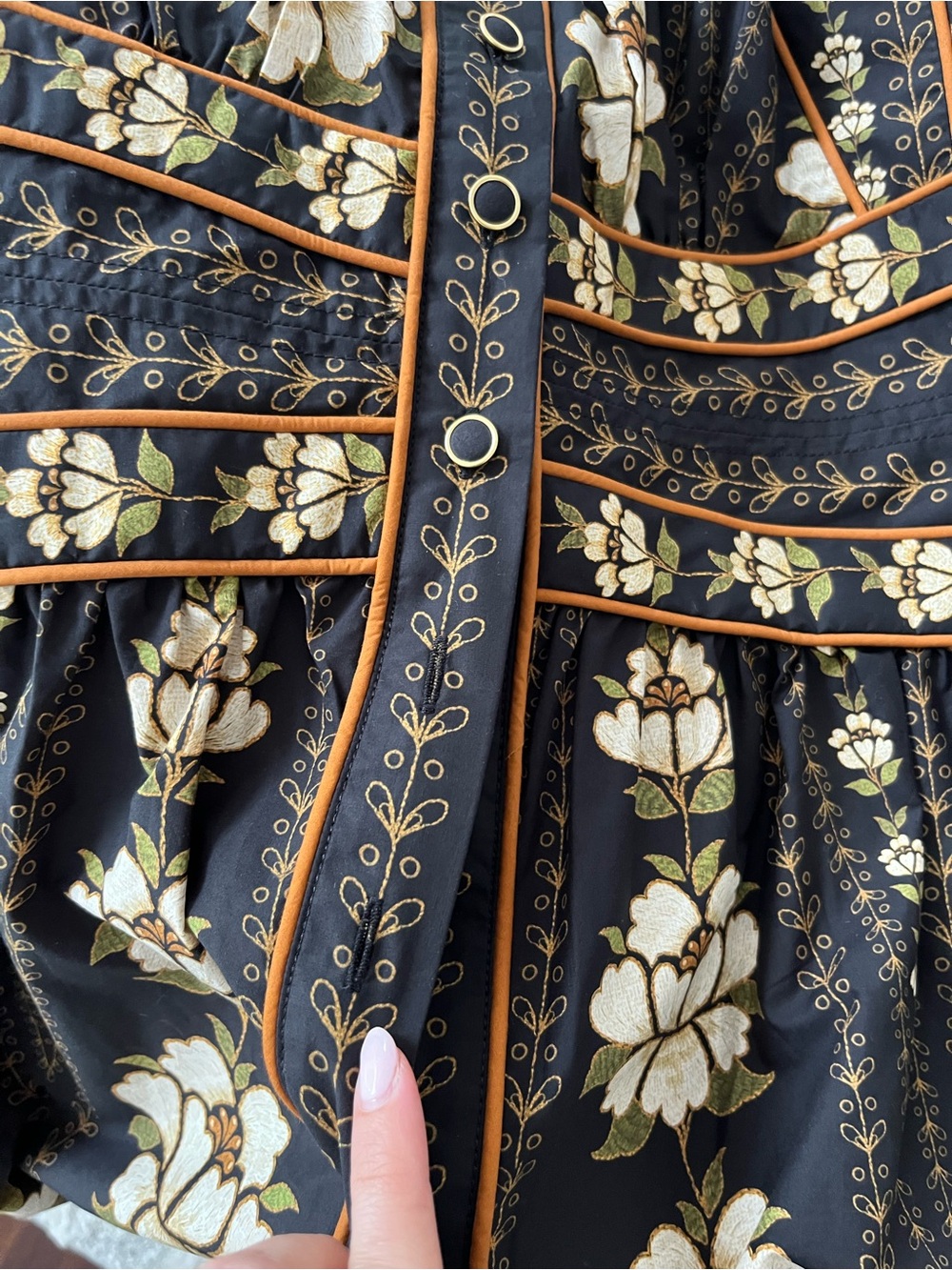 Farm Rio $554 NWT Floral Print Mini Dress Black M - Picture 8 of 9